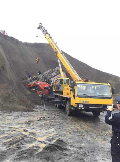 渭南上犹道路救援